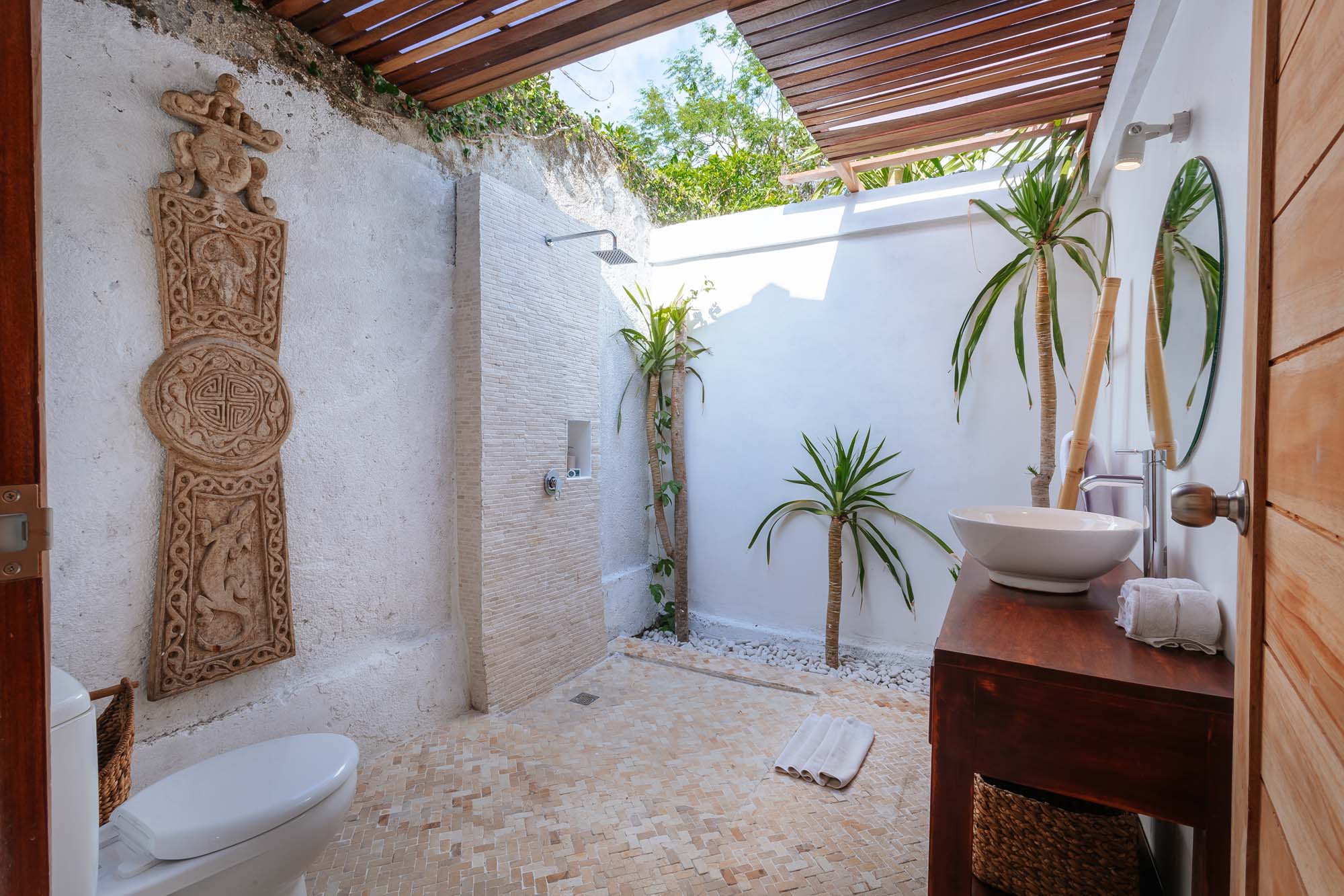 Bungalow Bathroom
