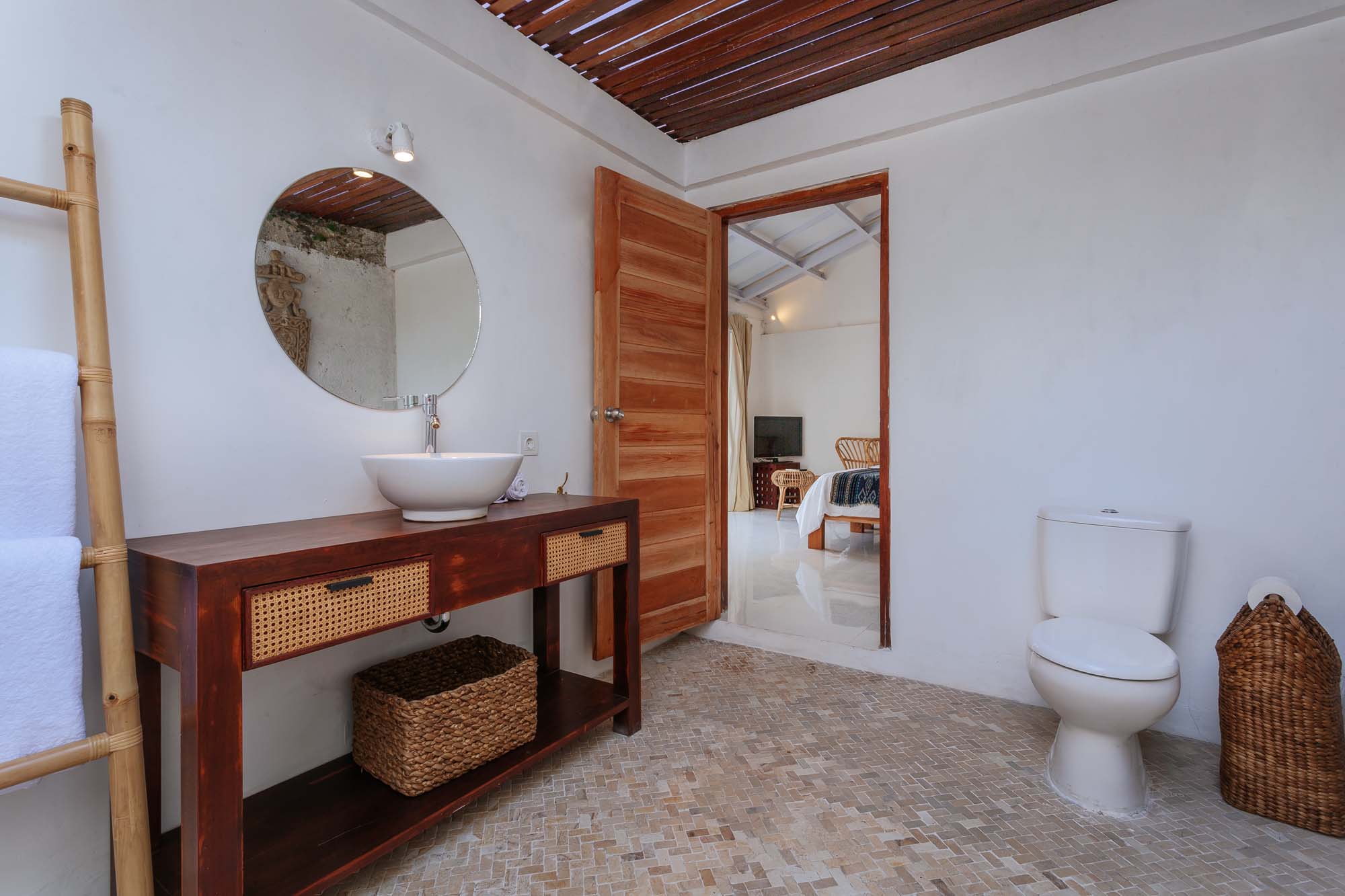 Bungalow Bathroom